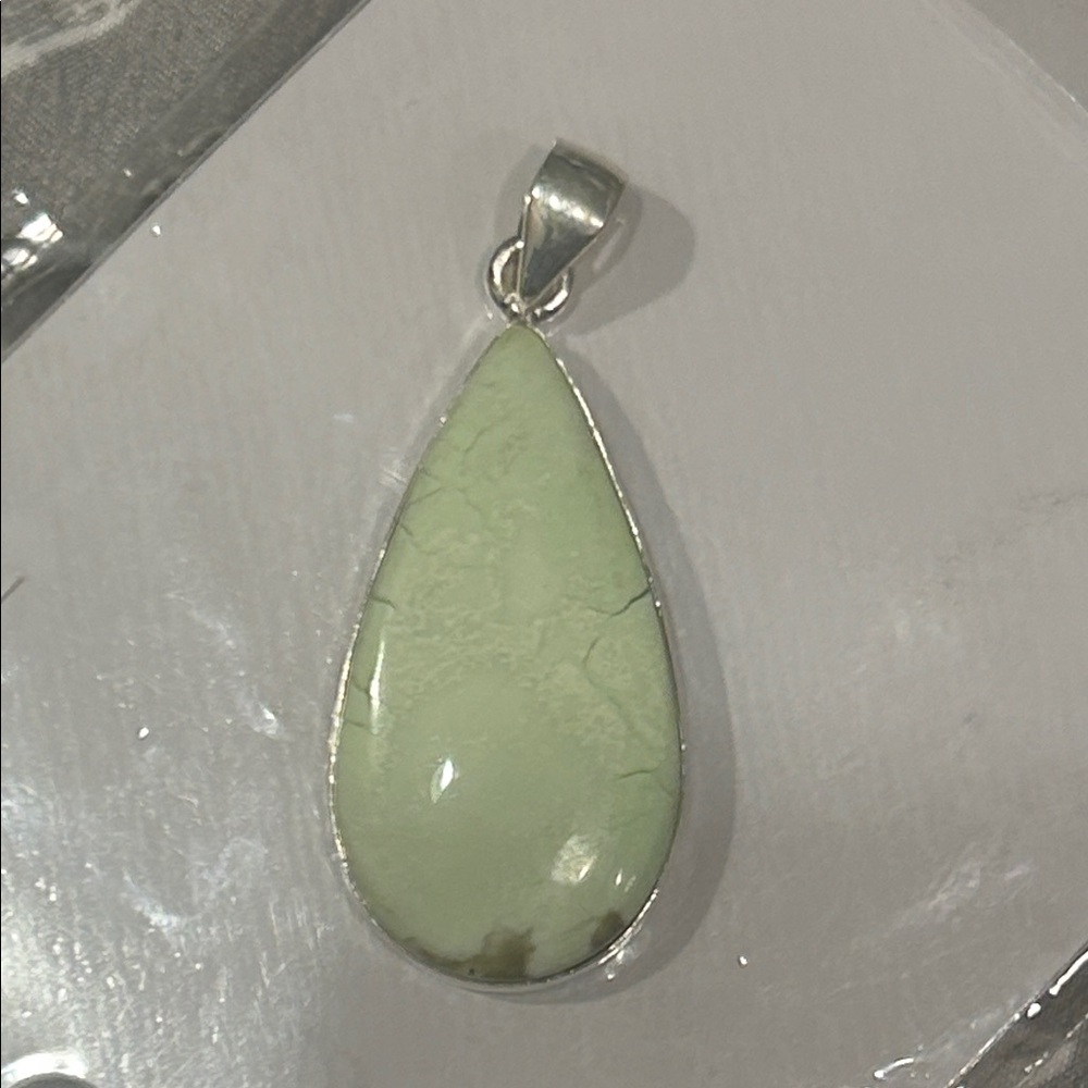 Handcrafted Pendant made in 925 Sterling Silver with Lemon Chrysoprase